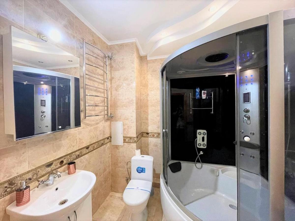 Luxcityapart On Olievskaya Kyiv Exterior photo